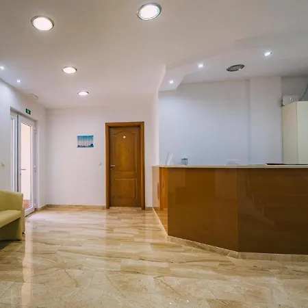Luxur Centar With Sea View Terrace Apartment Baska Voda